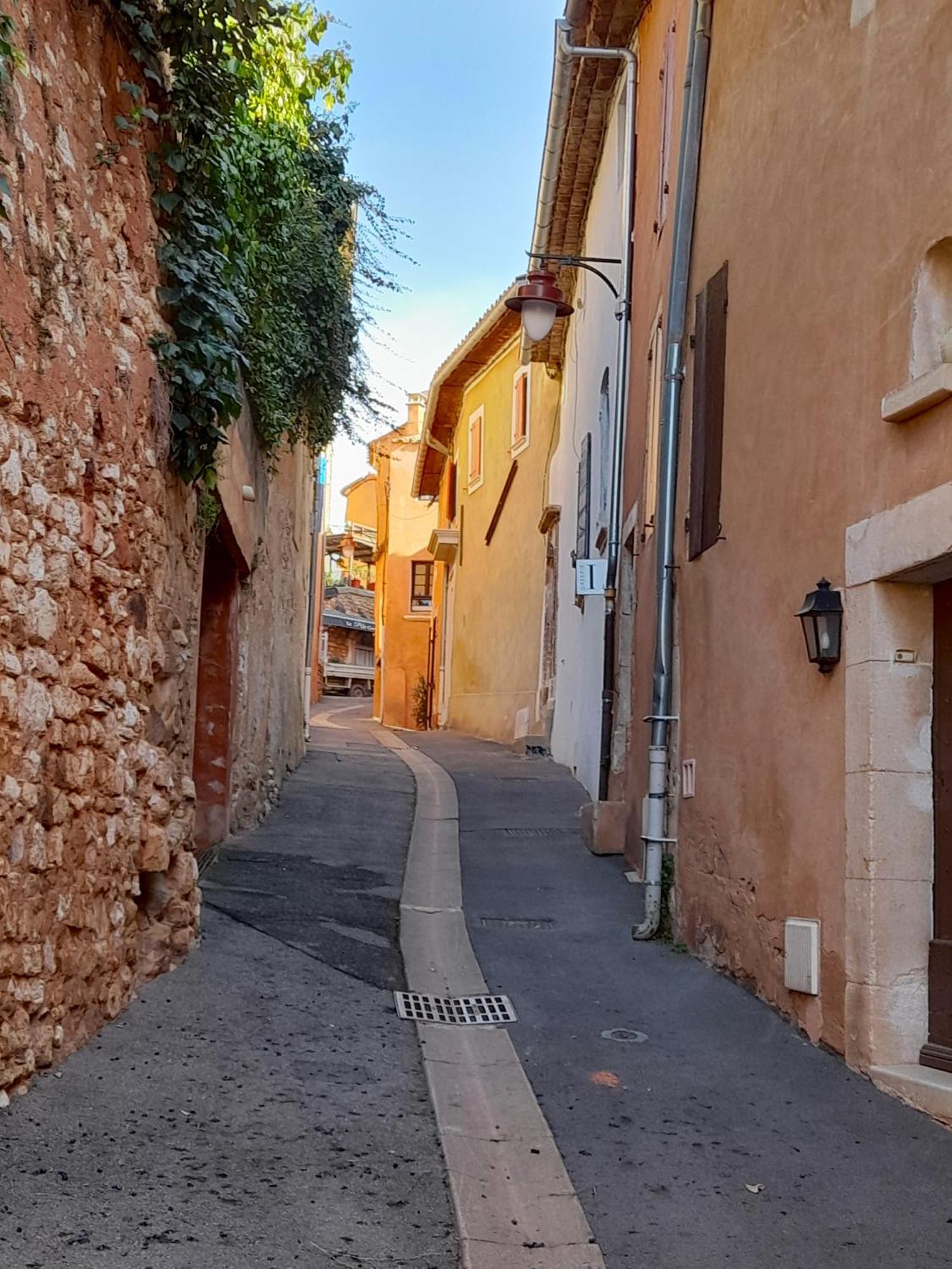 L'Atelier Au Coeur Du Village รูสซียง ภายนอก รูปภาพ
